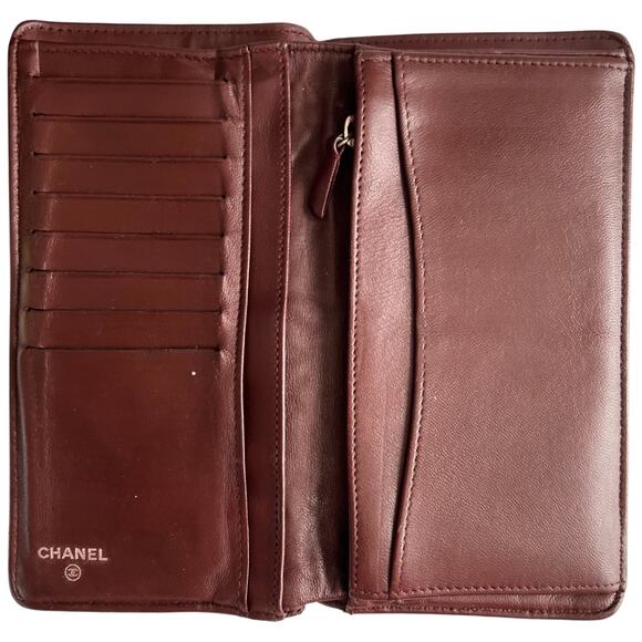 CHANEL Quilted Interlocking CC Logo Black Lambskin Long Wallet SRP: $1600 - Picture 7 of 11